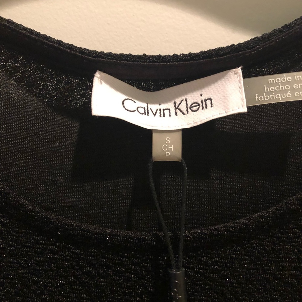 Calvin Klein Cold Shoulder Top - Picture 4 of 6